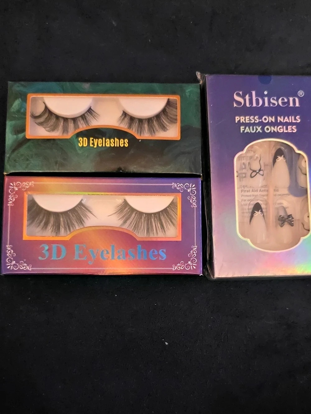 3D Eyelashes & Press-On Nails Set